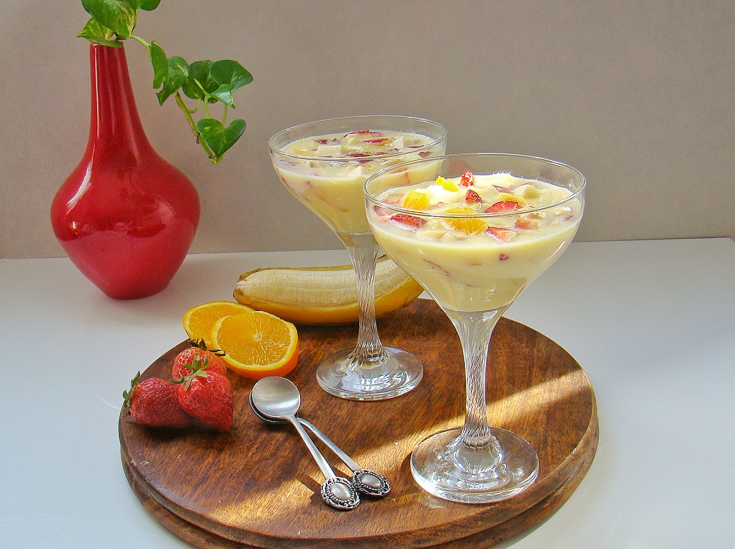 کاسترد میوه ای