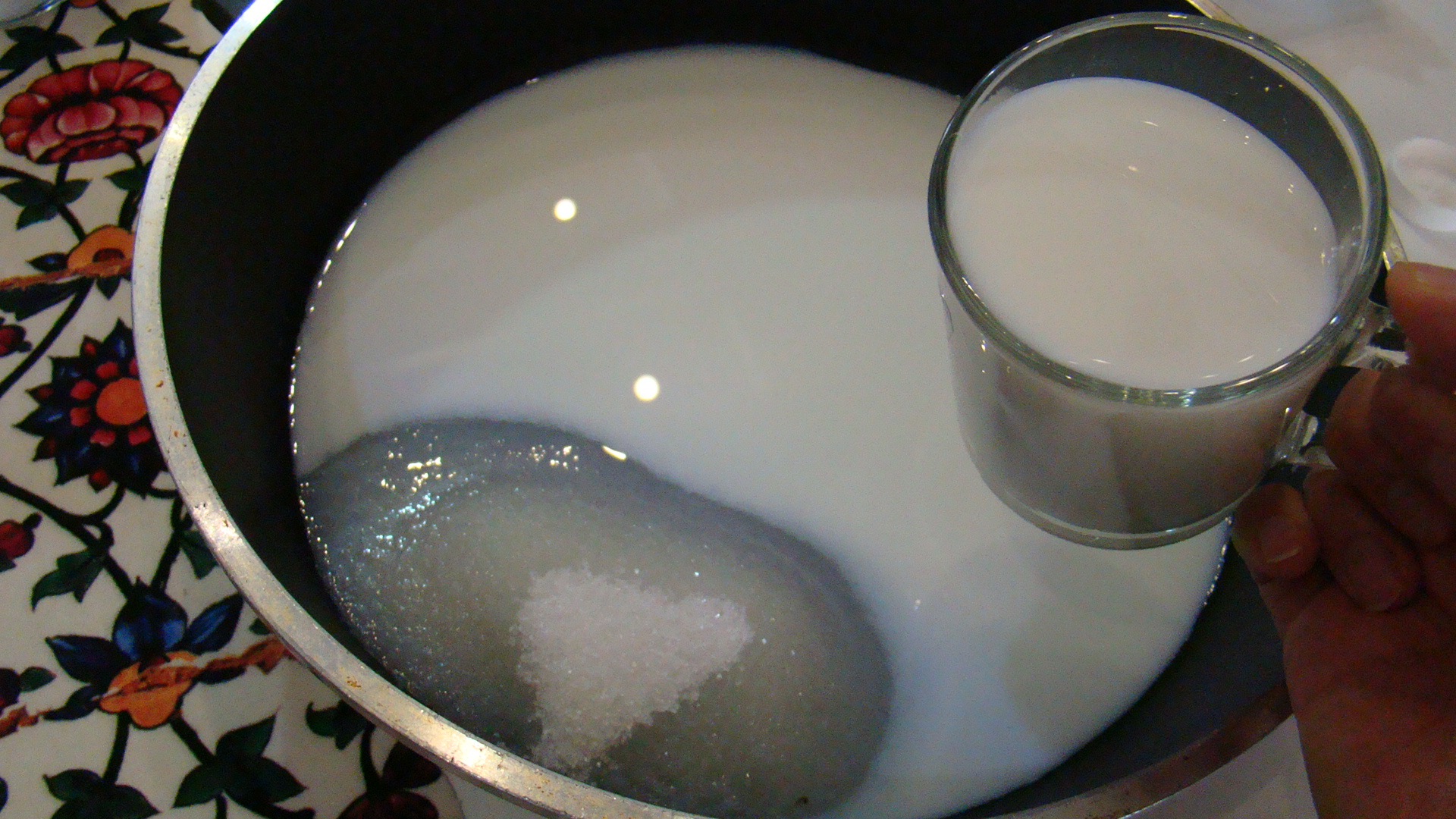 تهیه شیرعسلی